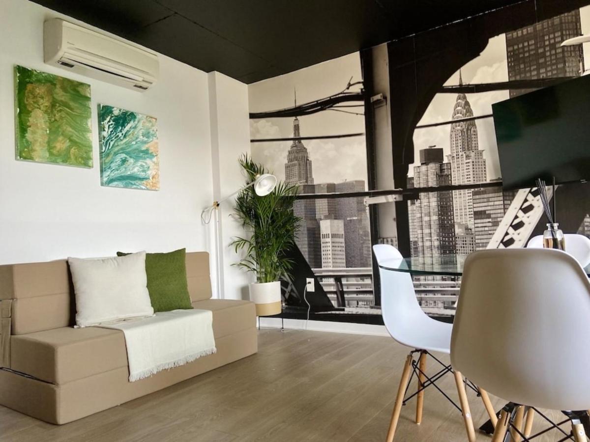 Appartement Condo Avec Terrasse Privee Dans Le Quartier Des Spectacles モントリオール エクステリア 写真